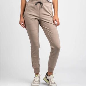 BYLT Women's Elite+ Jogger Tan Neutral Performance Zip Pocket Size Small